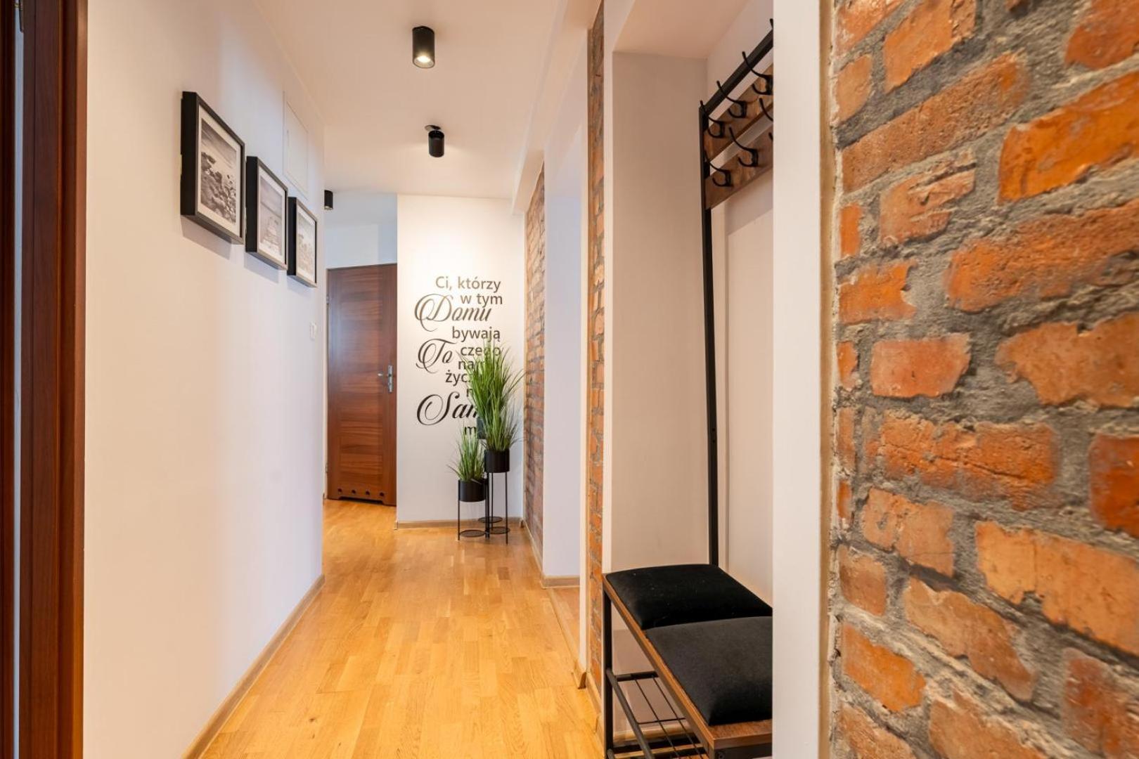 Apartament Ratuszlove - 2 Osobne Sypialnie, Z Widokiem Na Ratusz - By Spaceapart Jelenia Gora Ngoại thất bức ảnh